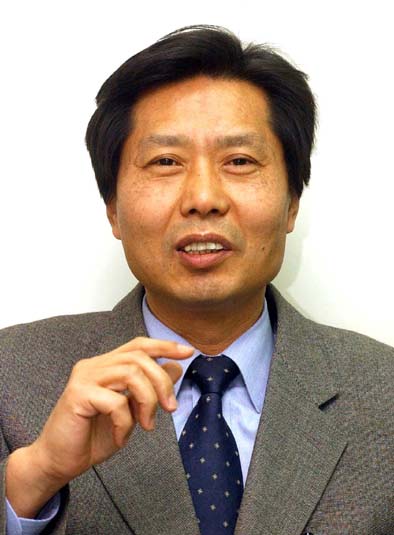 방명균 국장