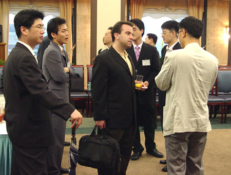 지난달 29일 발족한 아메리카 클럽.